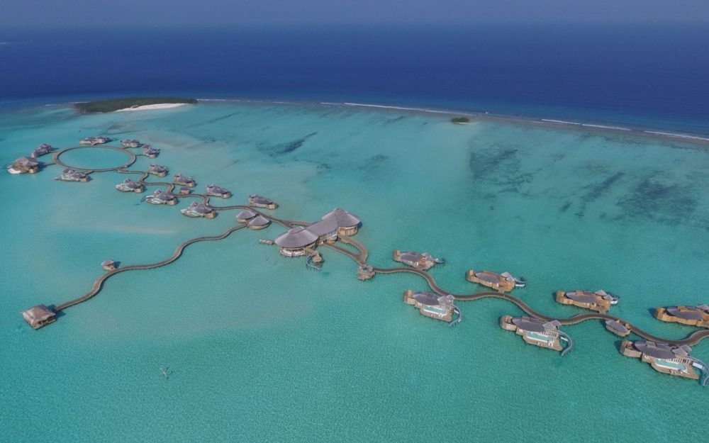 Water-Villa-aerial-by-Marco-Fugazzola-1600x1000